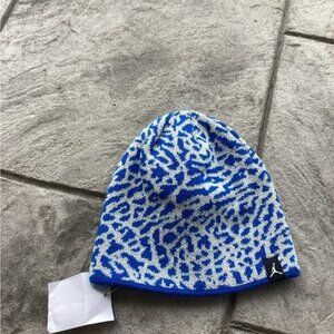 Air Jordan Adult Jumpman Beanie Blue silver Sparkle  Sz Medium Winter Hat new